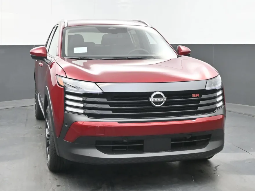 2025 Nissan Kicks SR photo 1