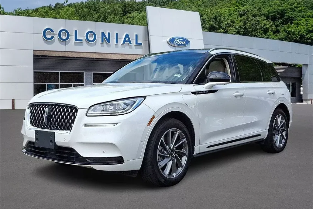 2021 Lincoln Corsair Grand Touring photo 1