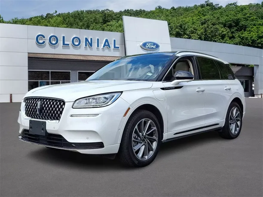 2021 Lincoln Corsair Grand Touring photo 1