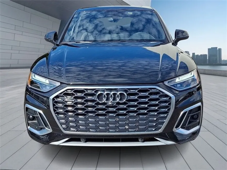 2024 Audi Q5 45 S line Premium photo 1