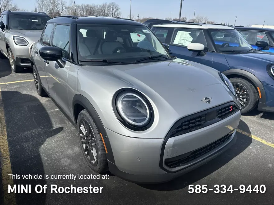 2025 Mini Cooper 4 Door Hardtop S photo 1