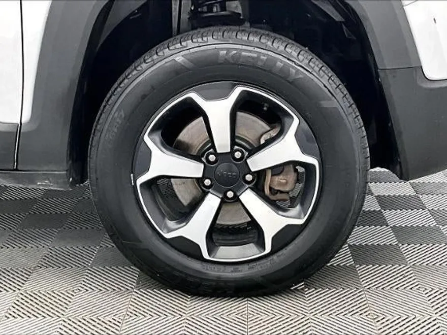 2020 Jeep Renegade Trailhawk photo 1