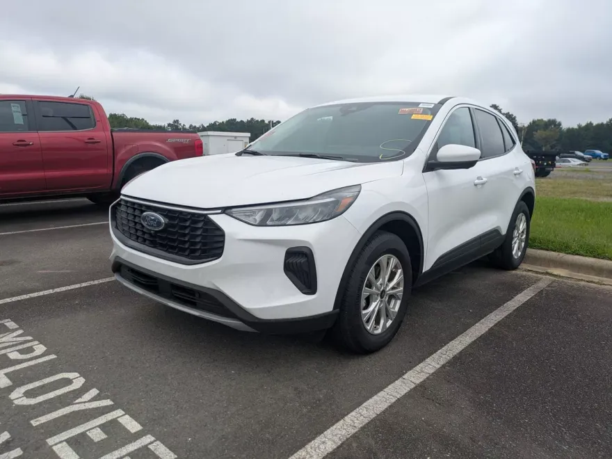 2023 Ford Escape Active photo 1