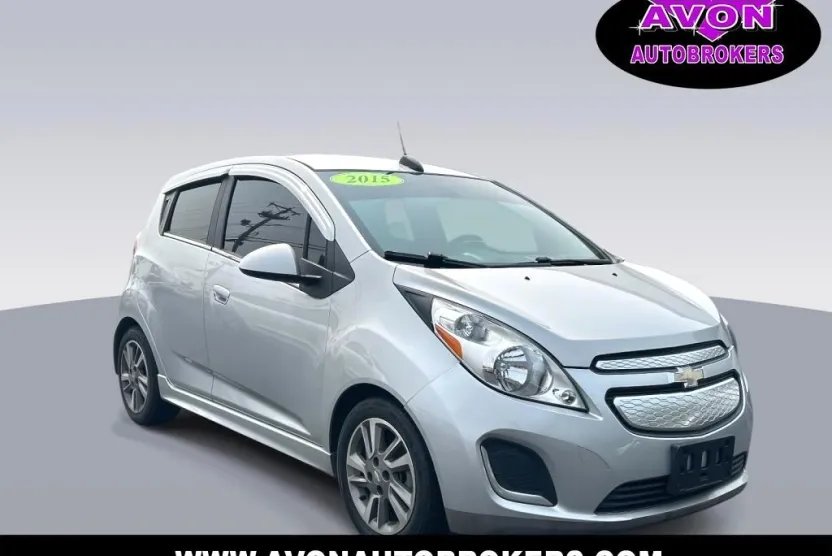 2015 Chevrolet Spark EV LT photo 1