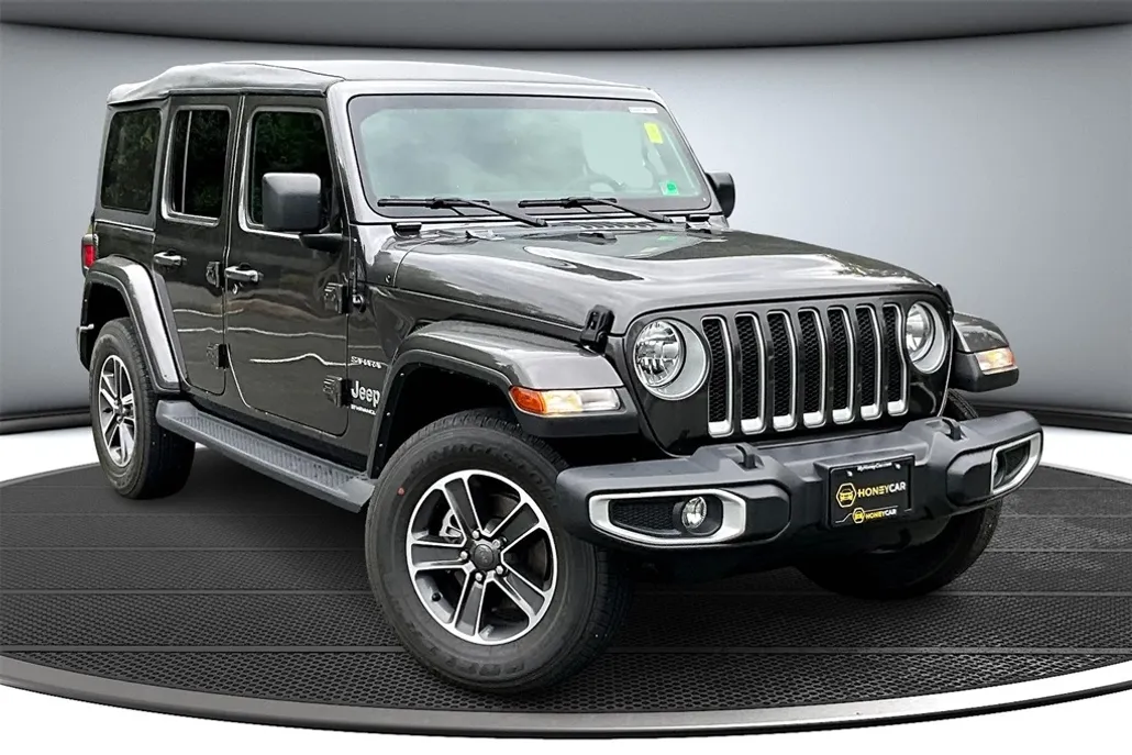 2023 Jeep Wrangler Sahara photo 1
