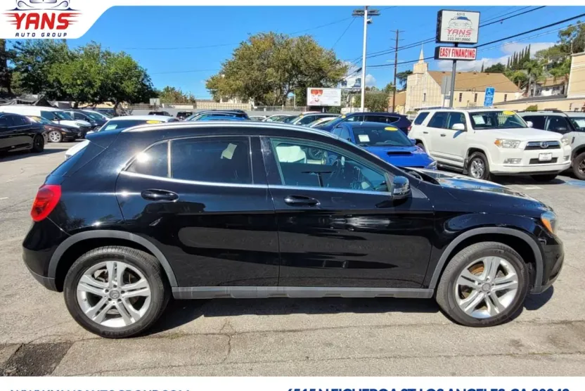 2015 Mercedes Benz GLA 250 photo 1