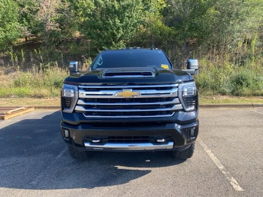 2024 Chevrolet Silverado 2500HD High Country photo 1
