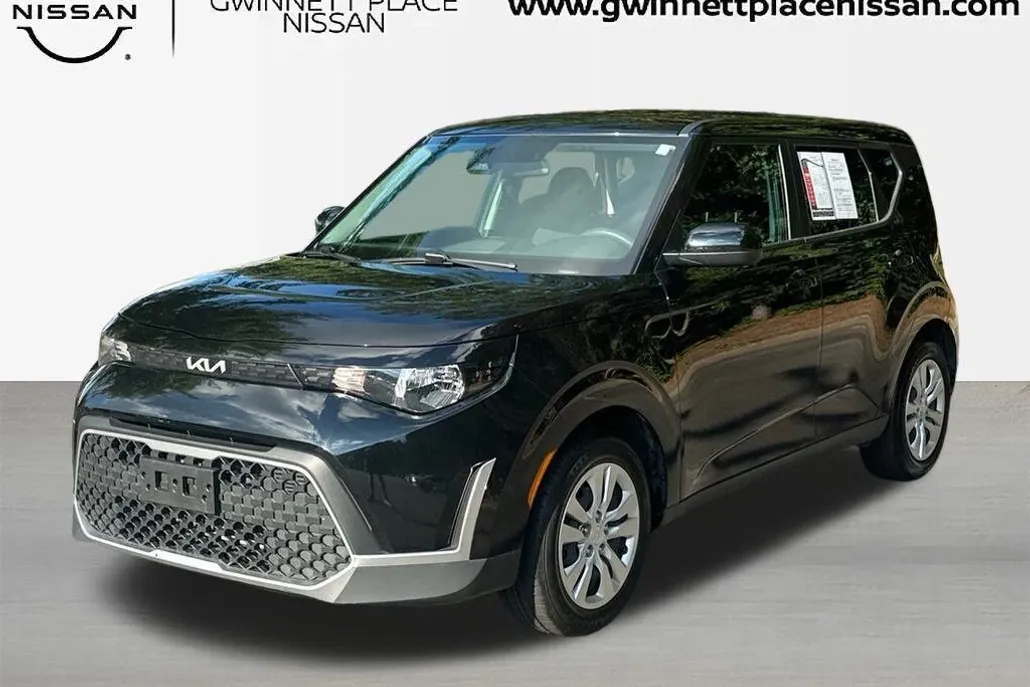2023 Kia Soul LX photo 1
