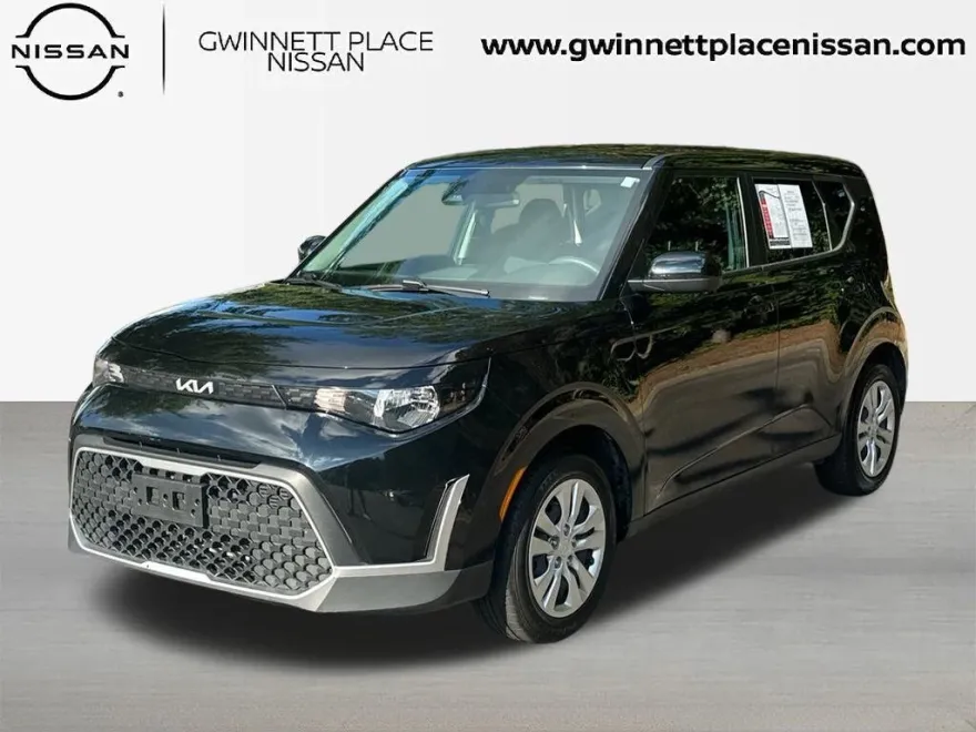 2023 Kia Soul LX photo 1