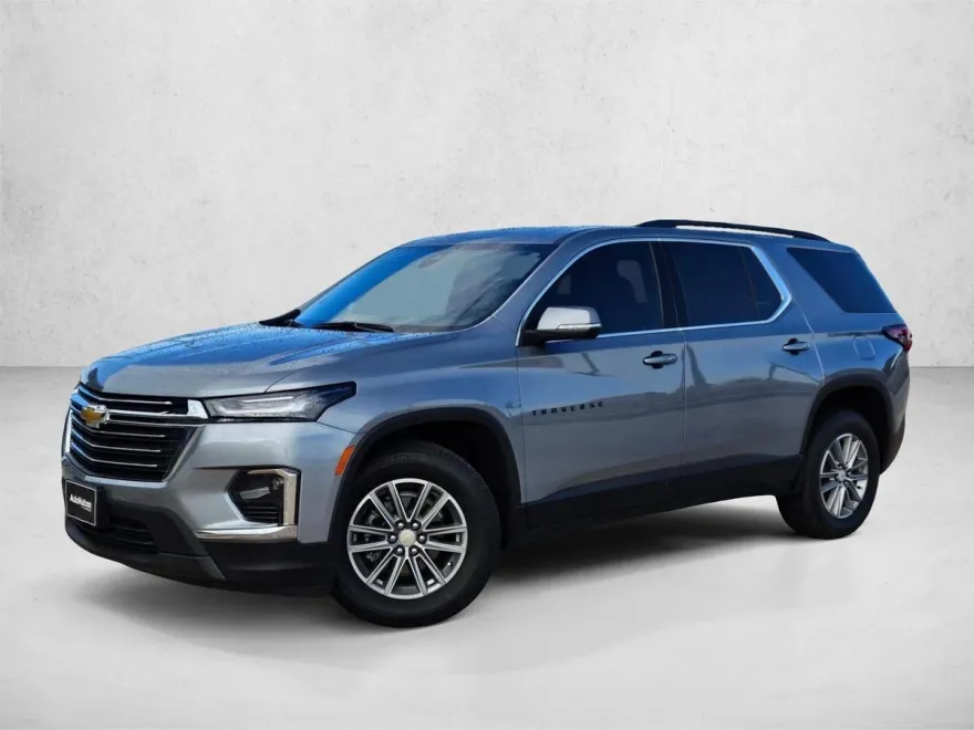2023 Chevrolet Traverse Cloth photo 1
