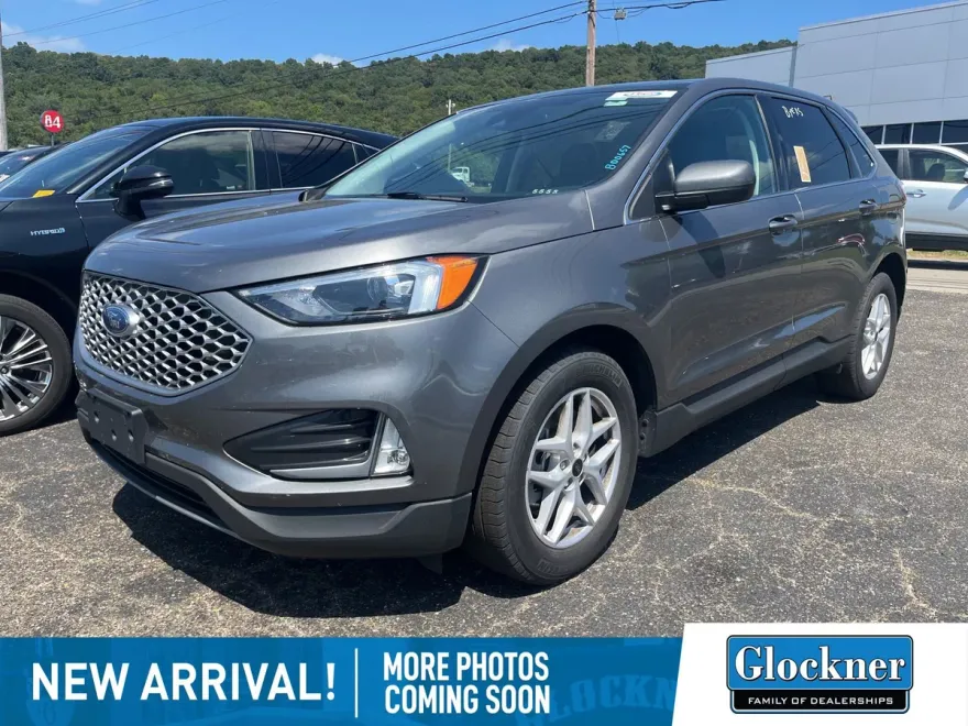 2024 Ford Edge SEL photo 1