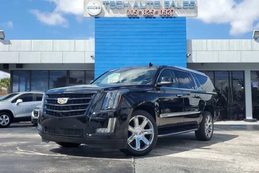 2020 Cadillac Escalade ESV Luxury photo 1