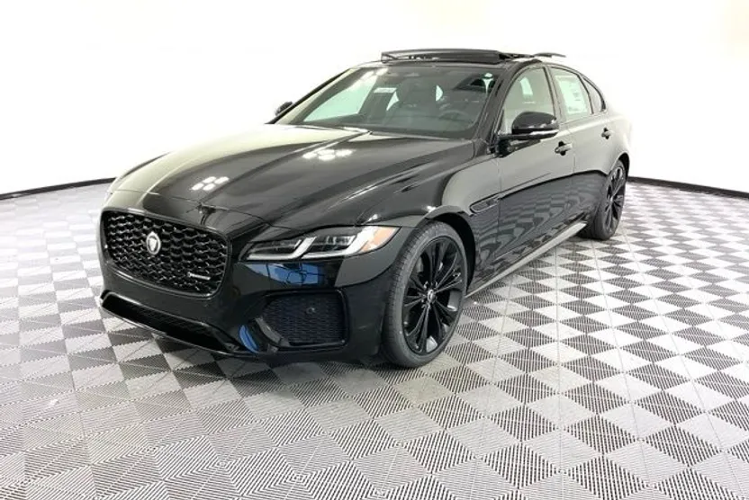 2024 Jaguar XF P300 R-Dynamic SE AWD photo 1