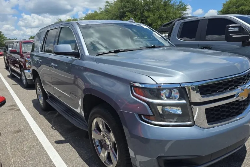 2016 Chevrolet Tahoe LT photo 1
