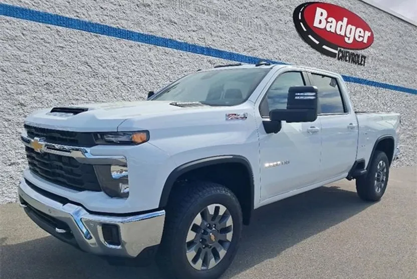 2026 Chevrolet Silverado 3500HD LT photo 1