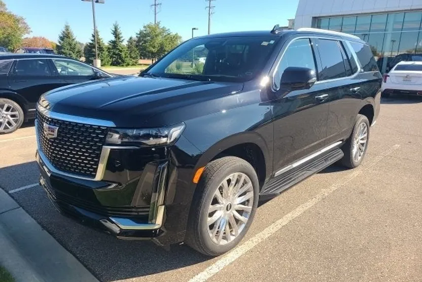 2022 Cadillac Escalade Luxury photo 1