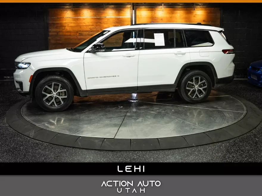 2024 Jeep Grand Cherokee Limited photo 1