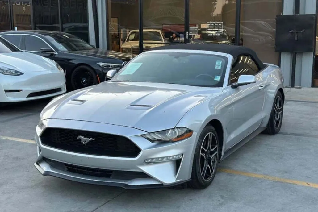 2018 Ford Mustang EcoBoost photo 1