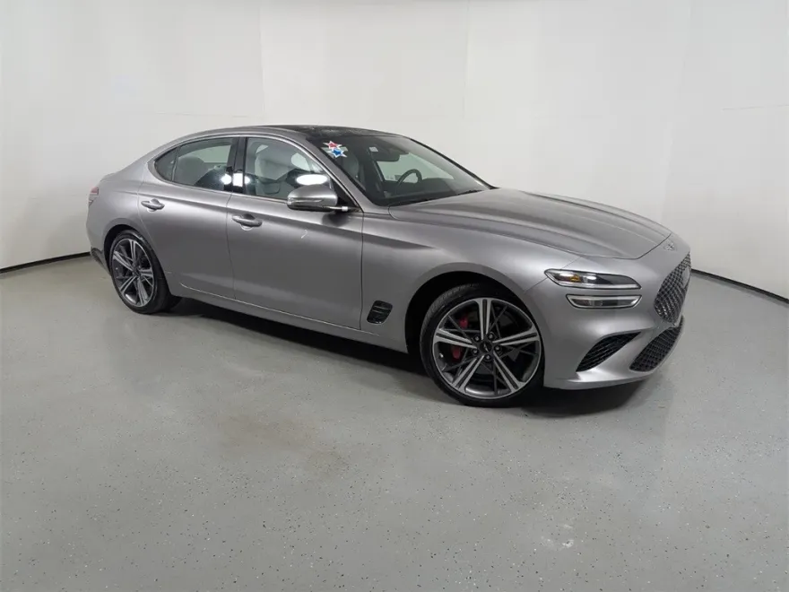 2024 Genesis G70 2.5T Sport Prestige photo 1
