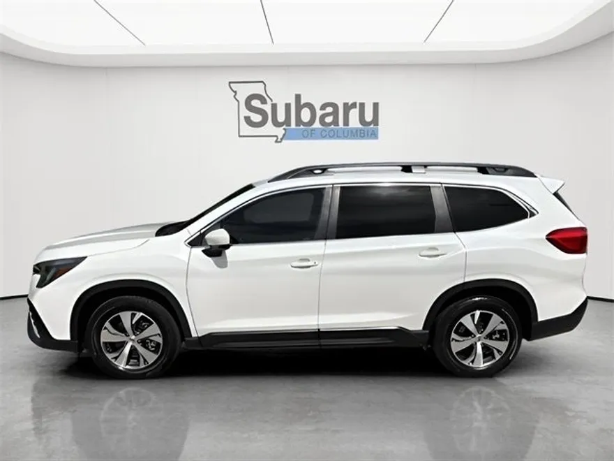 2024 Subaru Ascent Premium photo 1