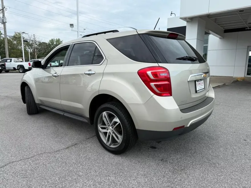 2016 Chevrolet Equinox LTZ photo 1