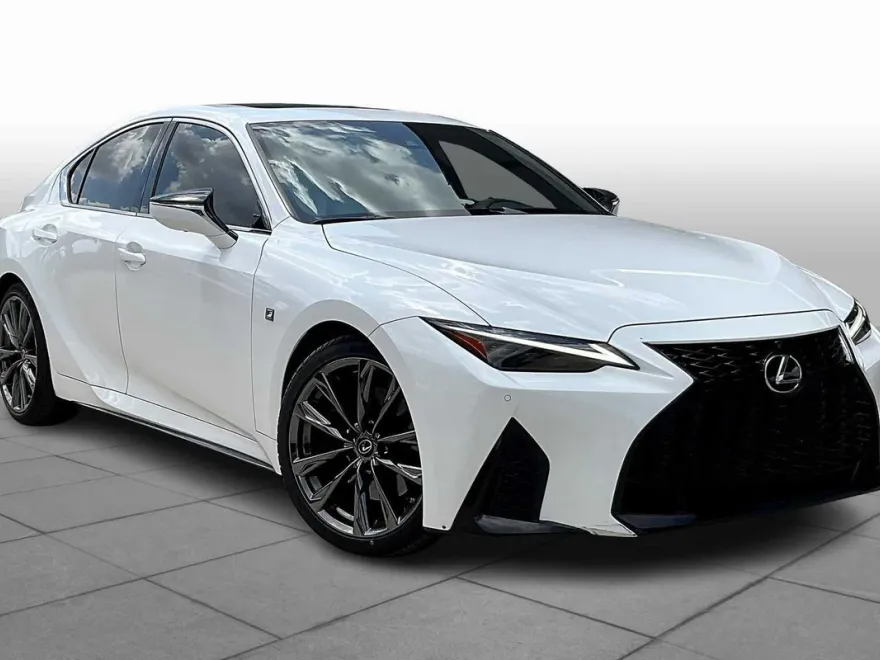2022 Lexus IS F SPORT photo 1