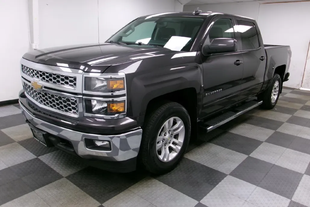 2015 Chevrolet Silverado 1500 LT photo 1