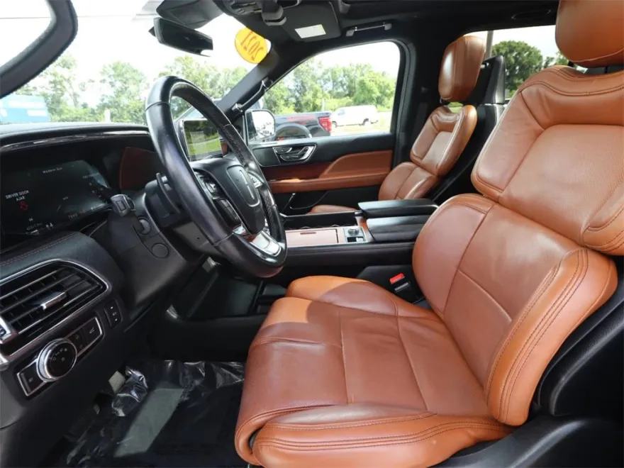 2021 Lincoln Navigator L Reserve photo 1