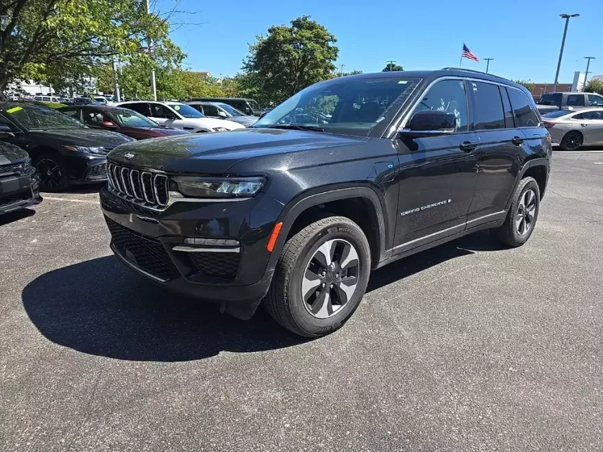 2023 Jeep Grand Cherokee 4xe photo 1