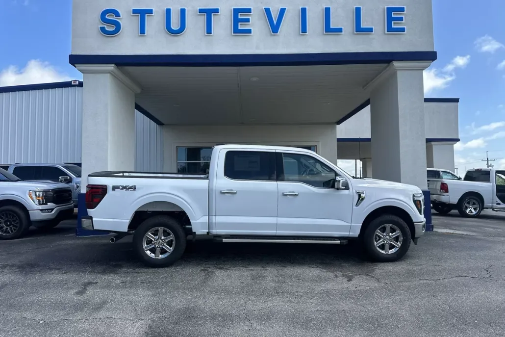 2025 Ford F-150 Lariat photo 1