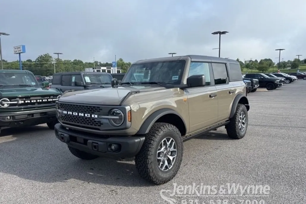 2025 Ford Bronco Badlands photo 1
