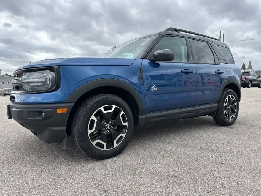 2023 Ford Bronco Sport Outer Banks photo 1