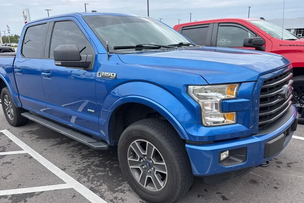 2015 Ford F-150 XLT photo 1