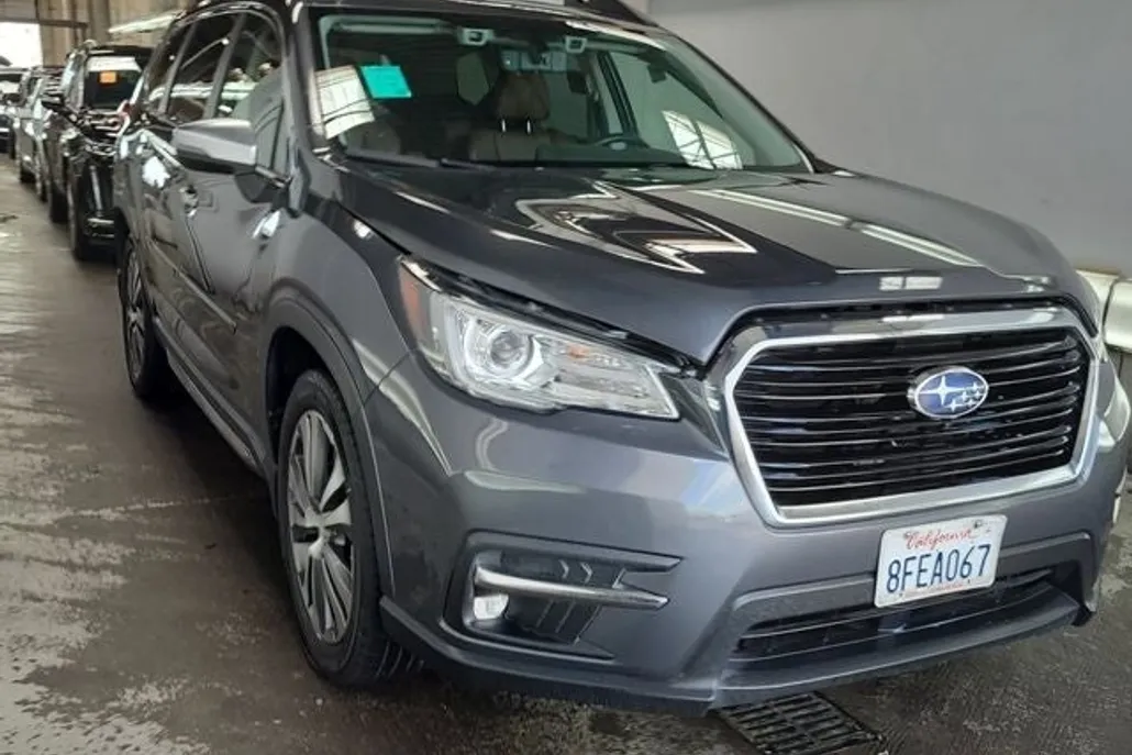 2019 Subaru Ascent Touring photo 1