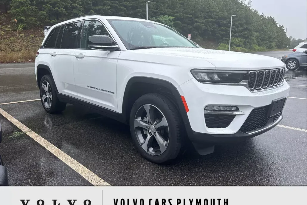 2023 Jeep Cherokee 4xe Base photo 1