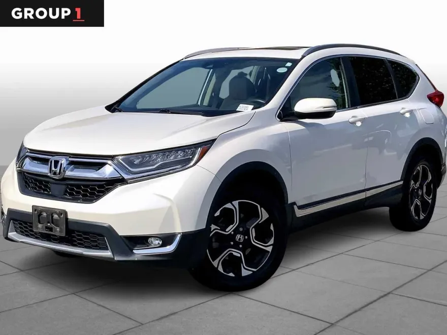 2017 Honda CR-V Touring photo 1