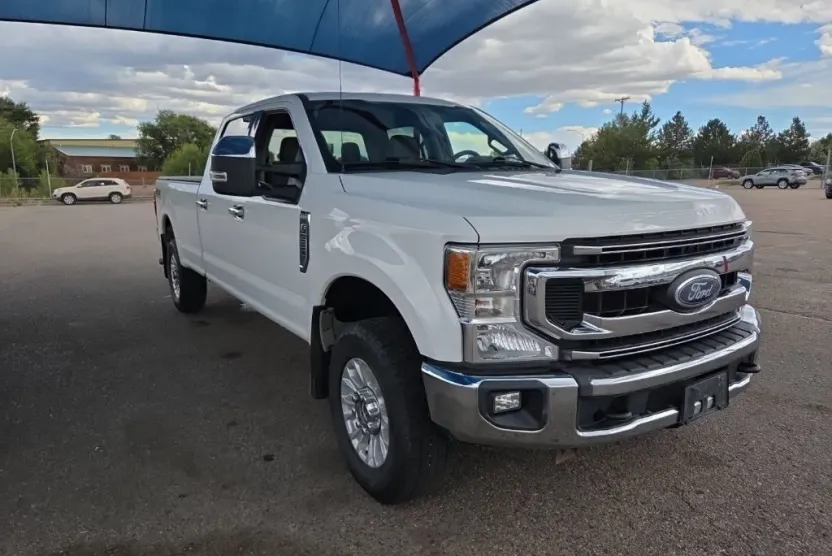 2021 Ford F-350 XLT photo 1