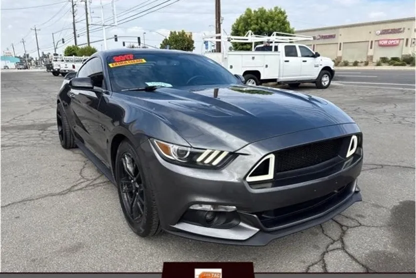 2017 Ford Mustang GT Premium photo 1