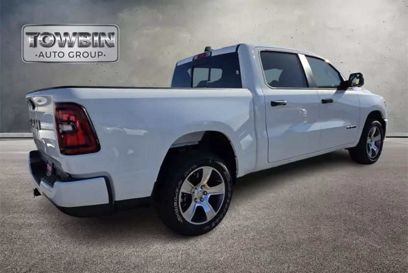 2025 Ram 1500 Tradesman photo 1