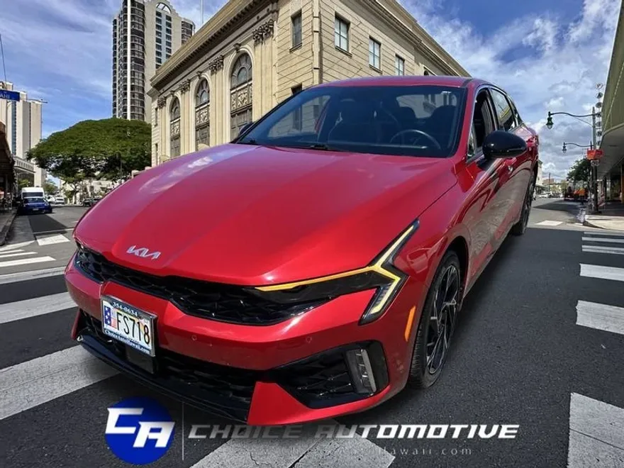 2025 Kia K5 GT-Line photo 1
