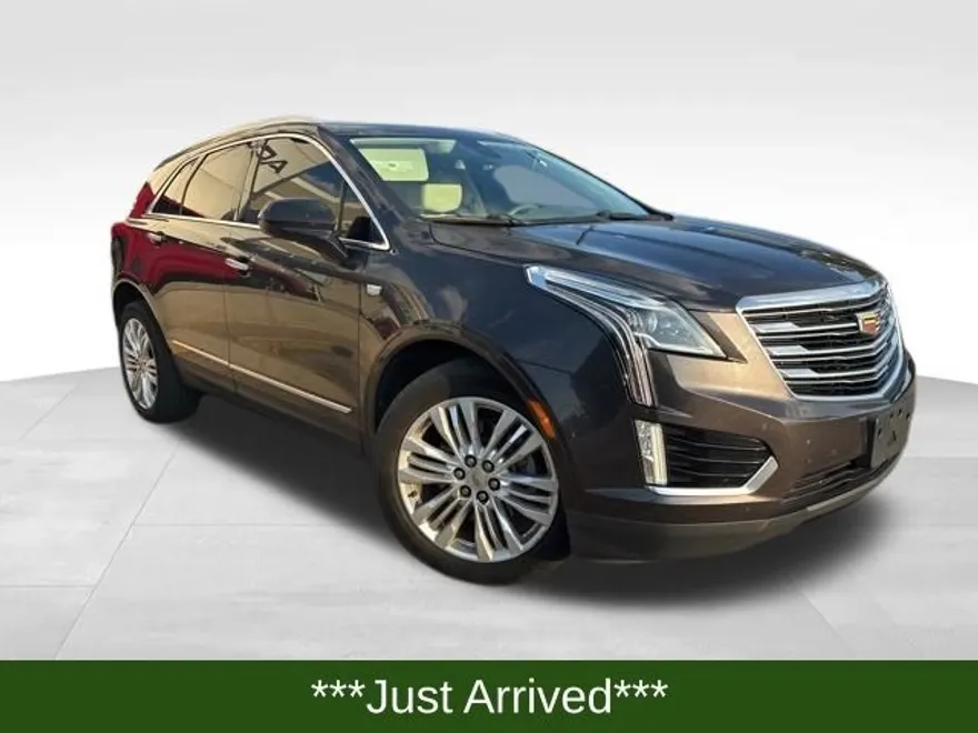 2017 Cadillac XT5 Premium Luxury photo 1