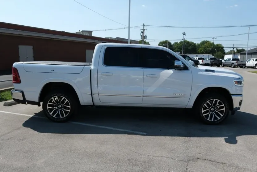 2025 Ram 1500 Limited photo 1