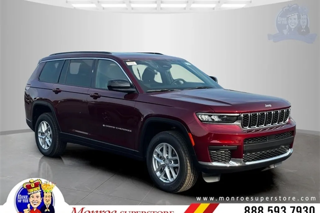 2025 Jeep Grand Cherokee Laredo photo 1