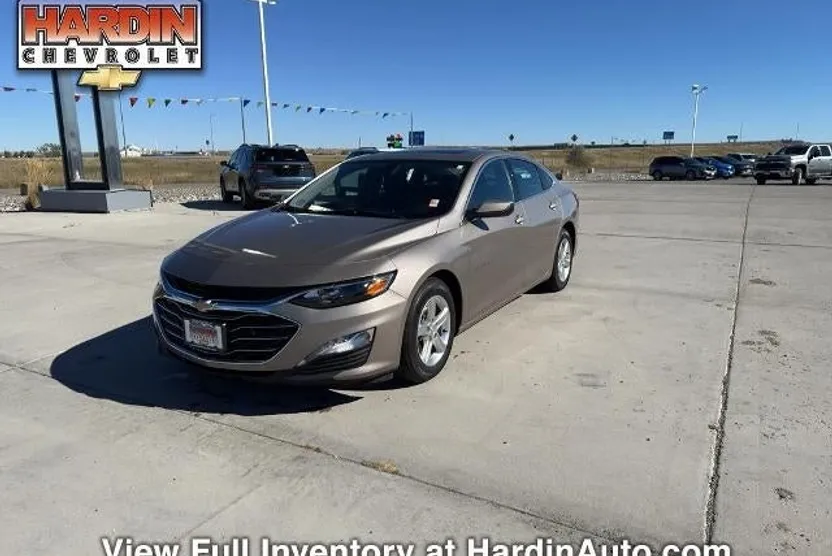 2022 Chevrolet Malibu photo 1