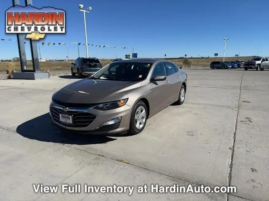 2022 Chevrolet Malibu photo 1