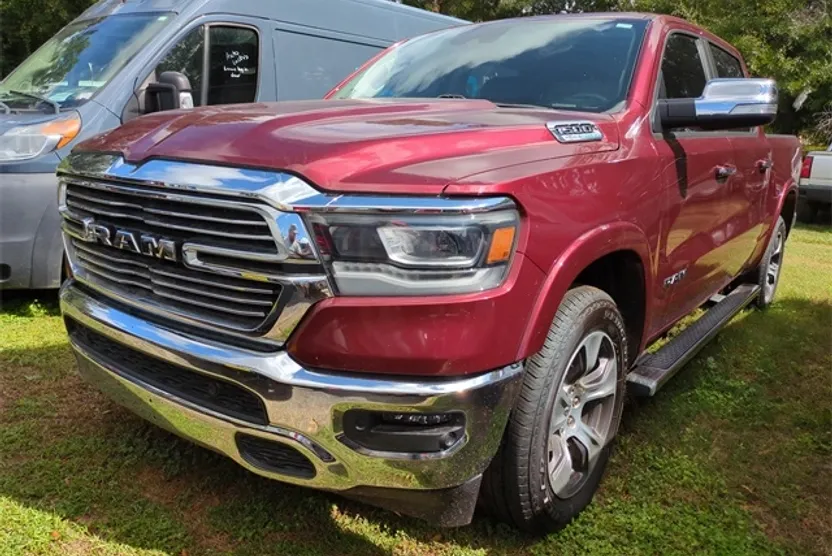 2022 Ram 1500 Laramie photo 1