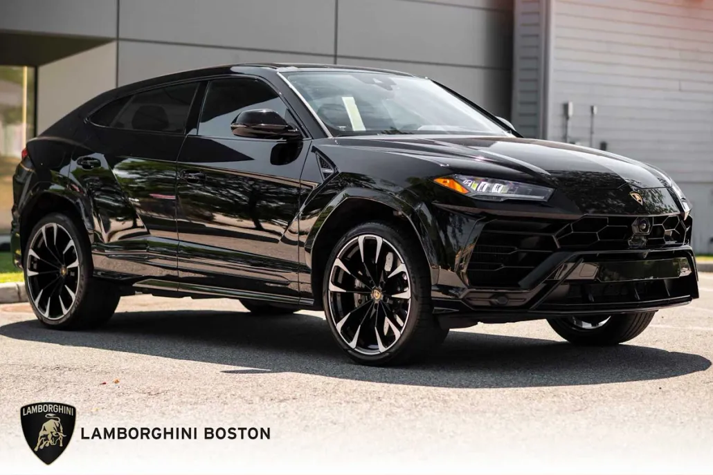 2021 Lamborghini Urus photo 1