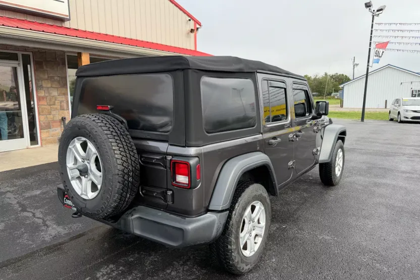 2018 Jeep Wrangler Unlimited Sport photo 1