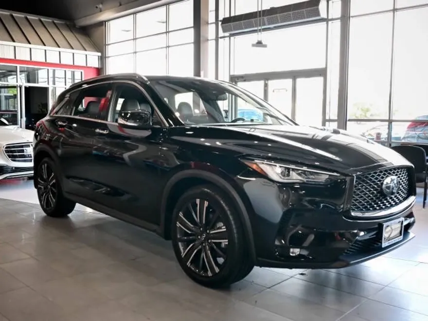 2022 Infiniti QX50 Luxe AWD photo 1
