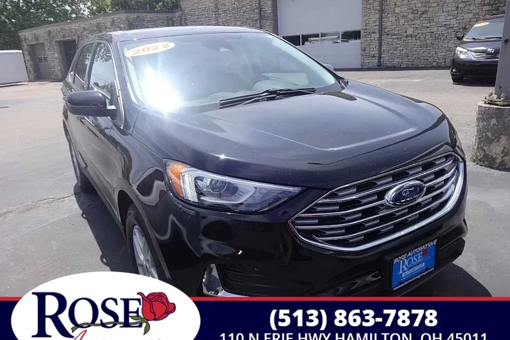 2022 Ford Edge SEL photo 1